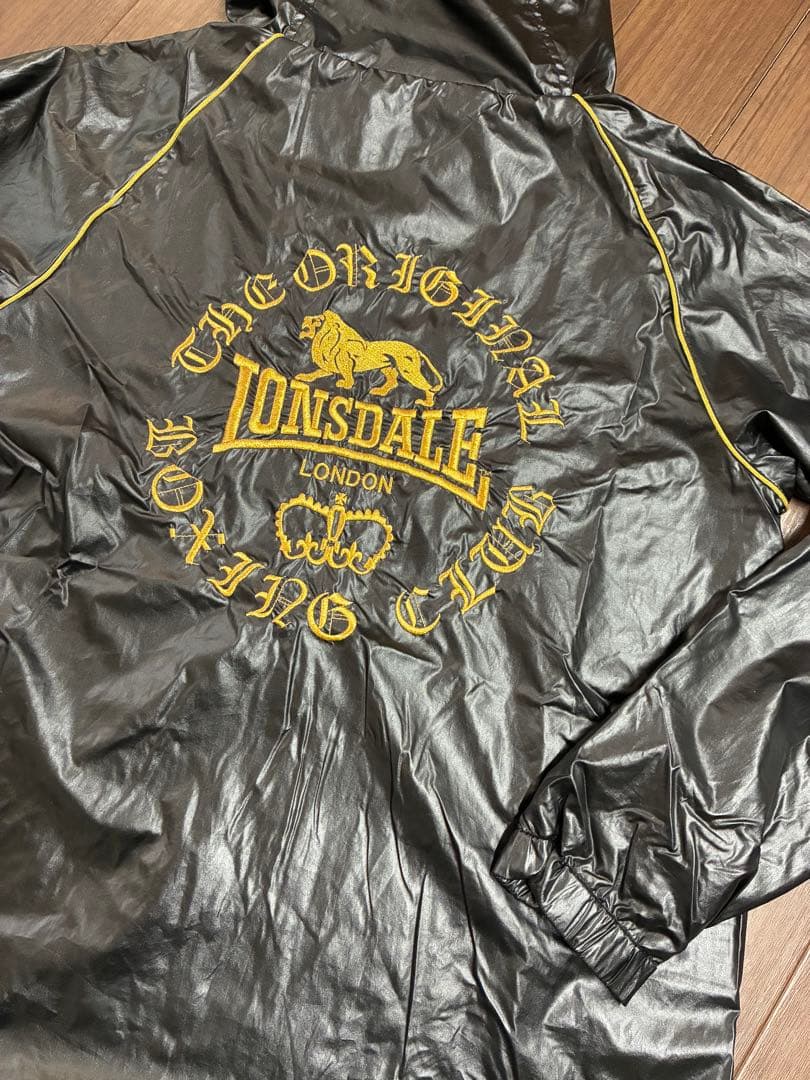 Lonsdale フード付きトレーニングウェア上下セット