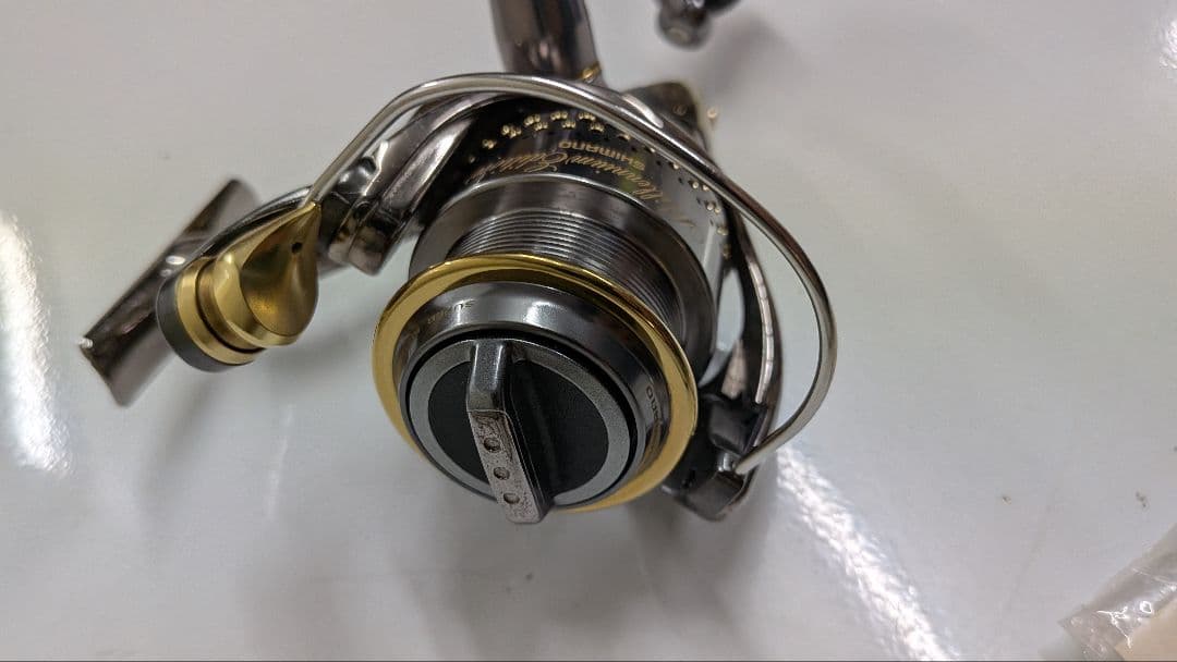 新品 シマノ 00 ミレニアム ステラ 2500SS 未使用品 SHIMANO