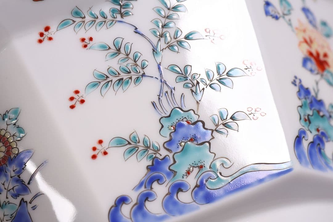 十二代 酒井田柿右衛門 錦 草花紋 八角 菓子器 鉢 共箱【MA683】