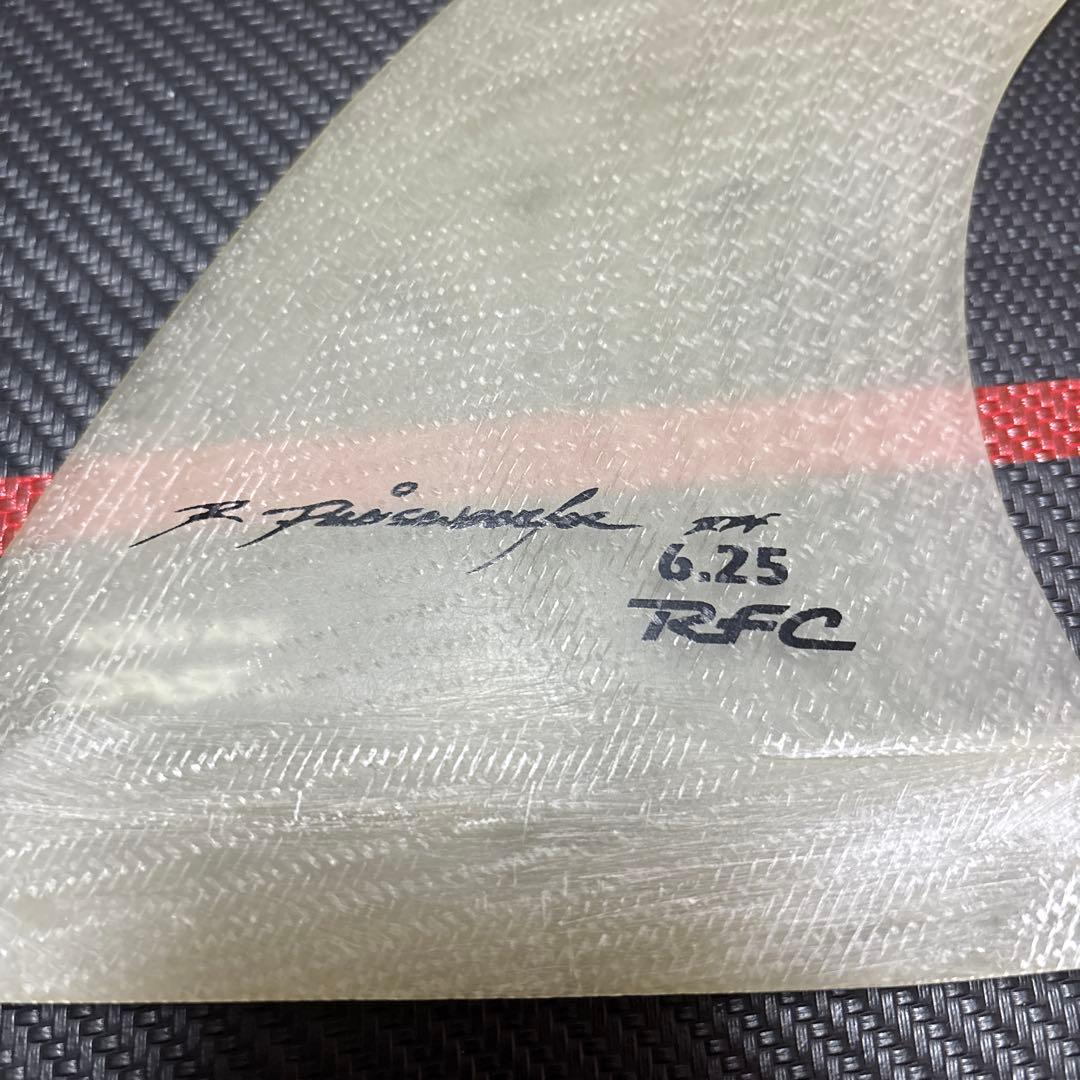 サーフボードフィン