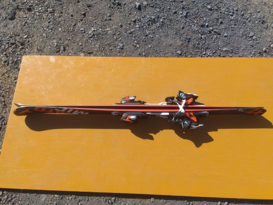 アトミック　ATOMIC REDSTER　XT 156 　スキー　板