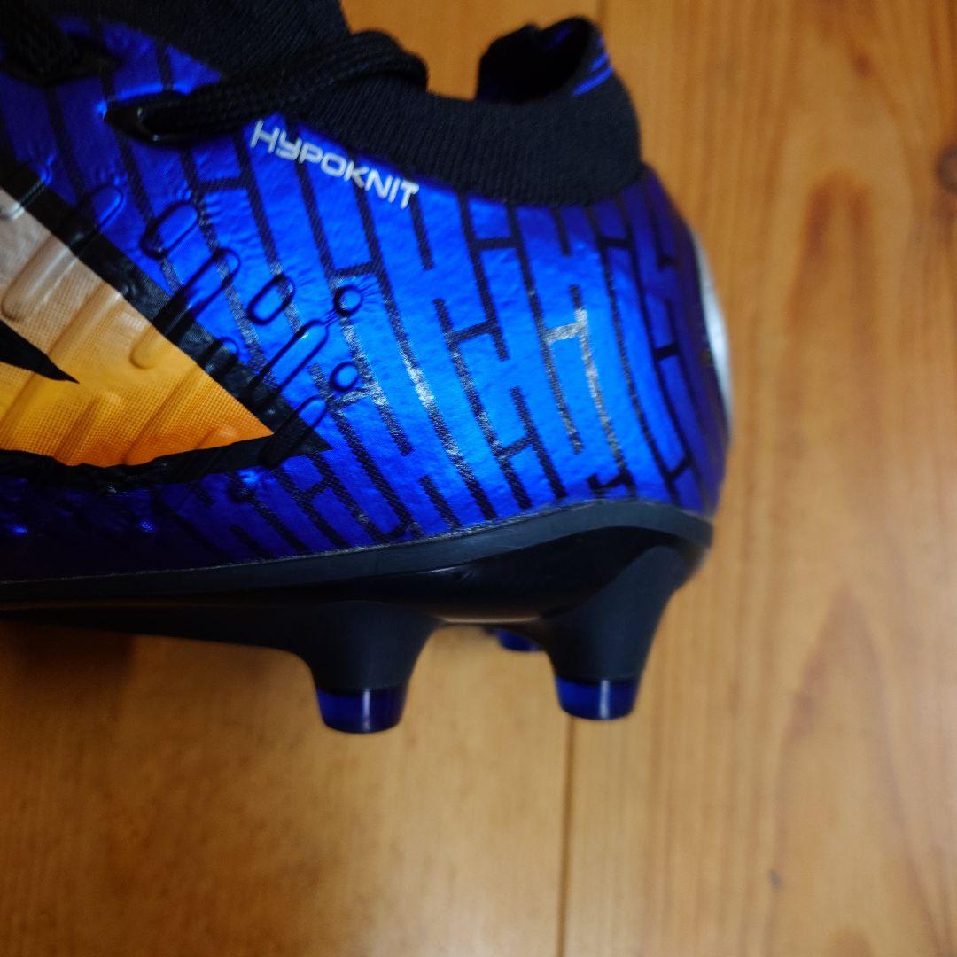 New Balanceサッカースパイク Tekela Pro HG