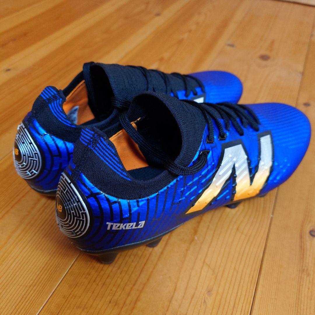 New Balanceサッカースパイク Tekela Pro HG