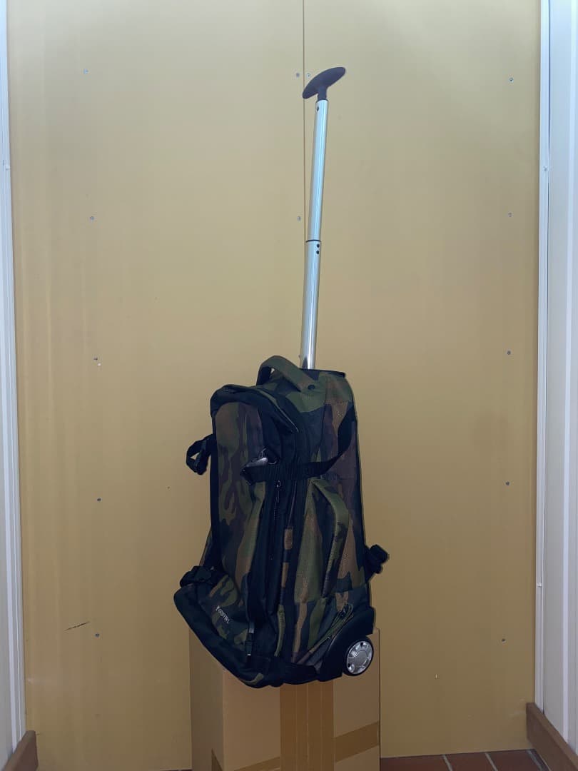 グリフィンランド 2WAYキャリーバッグリュック機内持ち込み サイズ迷彩柄