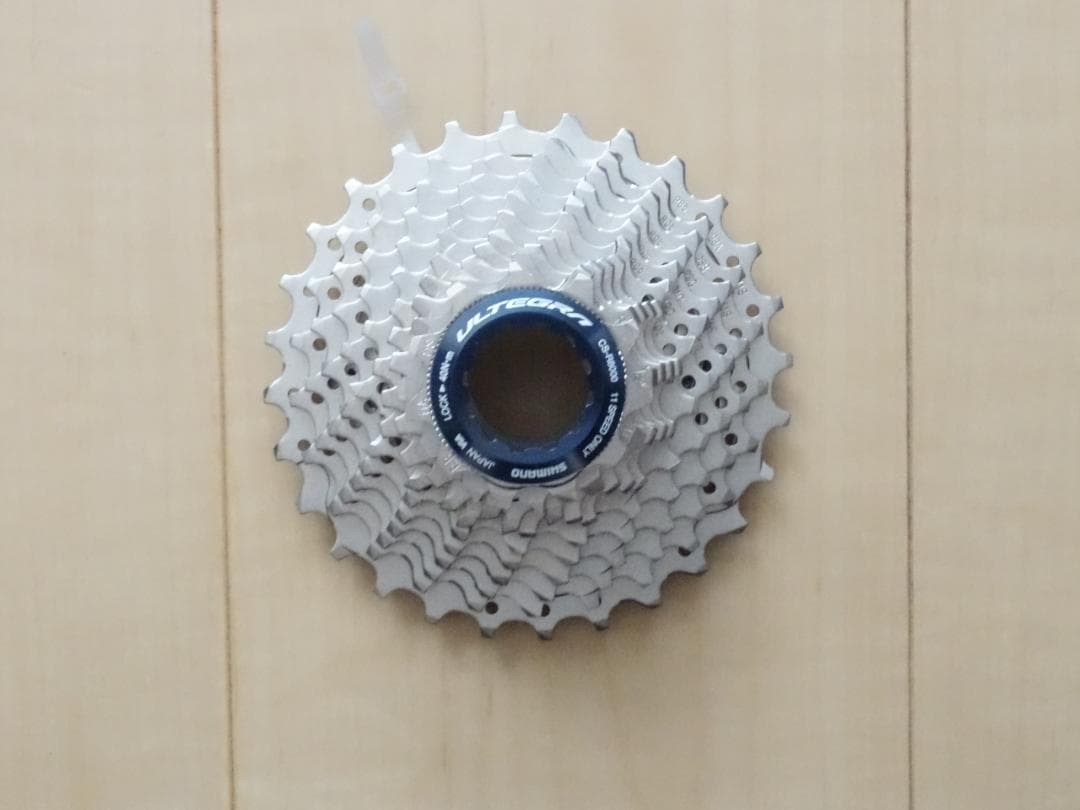 【値下げ】新品シマノカセットスプロケット CS-R8000 11-28T 11S