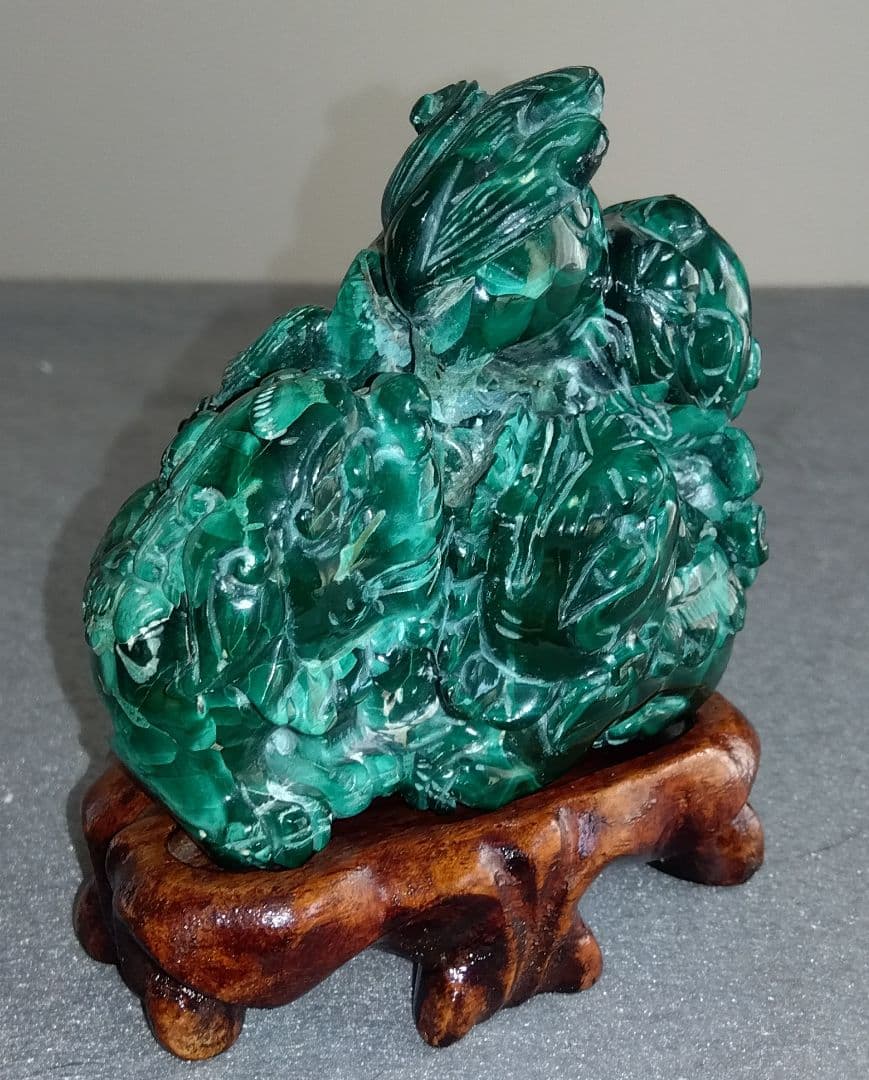 孔雀石（マラカイト）吉祥霊獣三対獅子置物 台座 極細工逸品置物