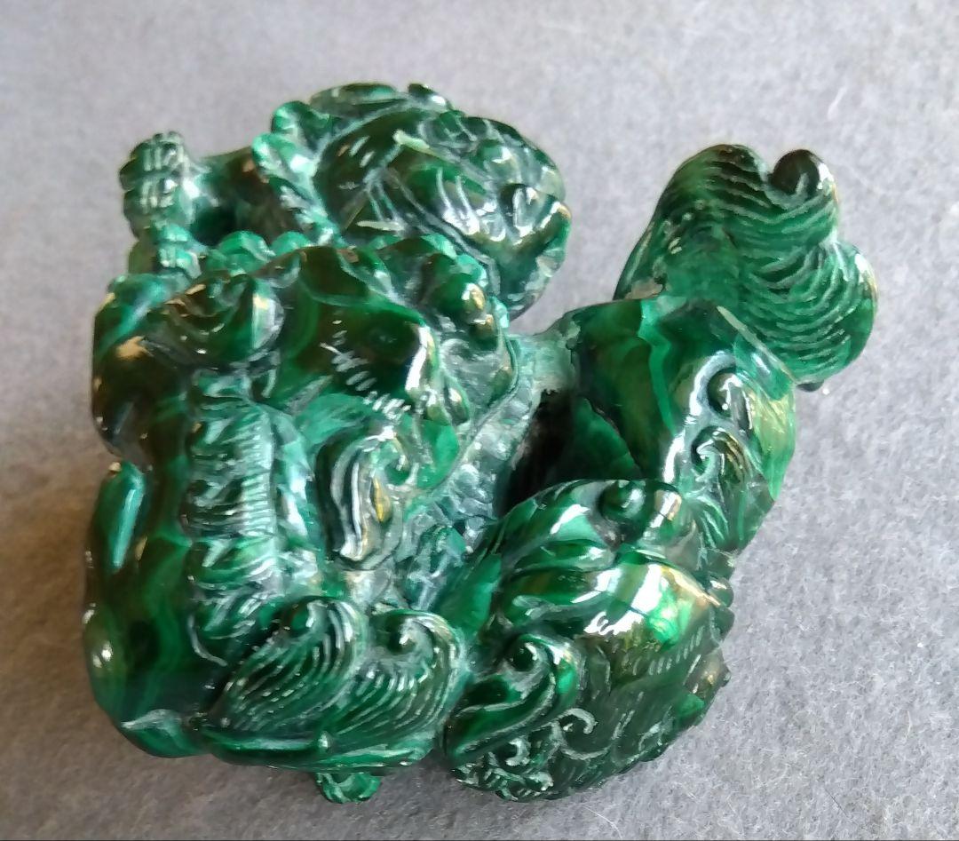 孔雀石（マラカイト）吉祥霊獣三対獅子置物 台座 極細工逸品置物