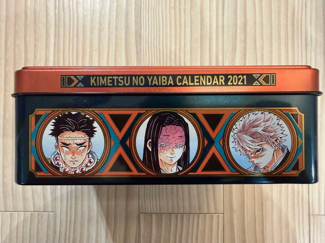 未使用 鬼滅の刃 特製缶入り 日めくりカレンダー 2021
