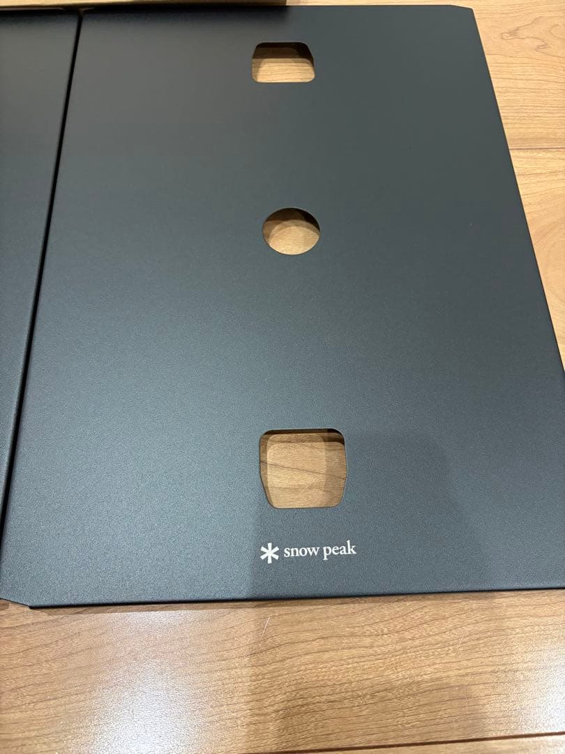 スノーピーク　お詫びの品　ブラックトレー　フラットバーナー　2枚セット