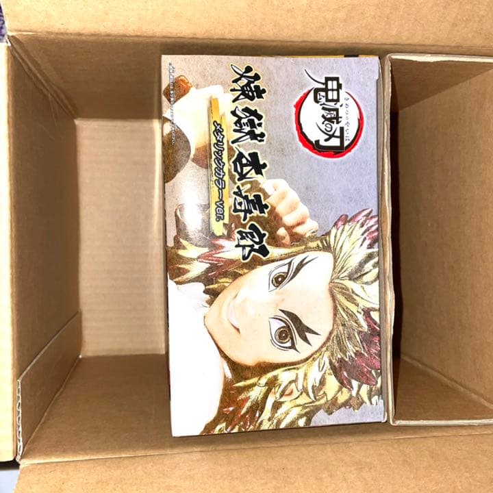 鬼滅の刃 フィギュア メタリックカラー ver. 煉獄杏寿郎 ローソン