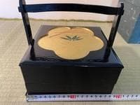 2段重（漆塗り、金蒔絵　伝統工芸・大丸京都店取扱品）