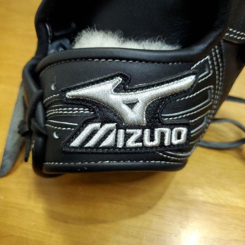 ミズノプロ イチローモデル 限定プロシリーズ プラチナ 外野用 硬式グローブ