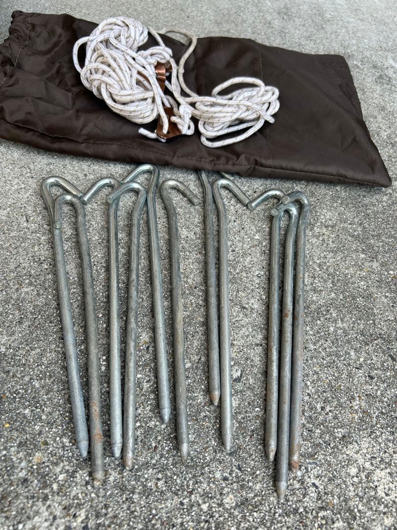 Coleman 大型タープ 白/茶色