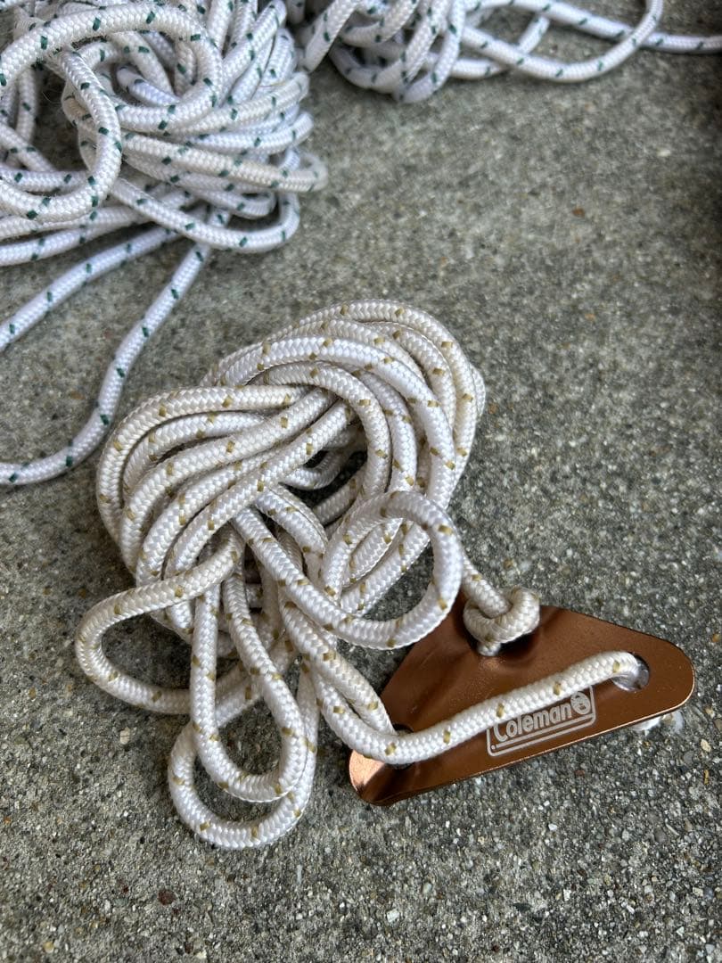 Coleman 大型タープ 白/茶色