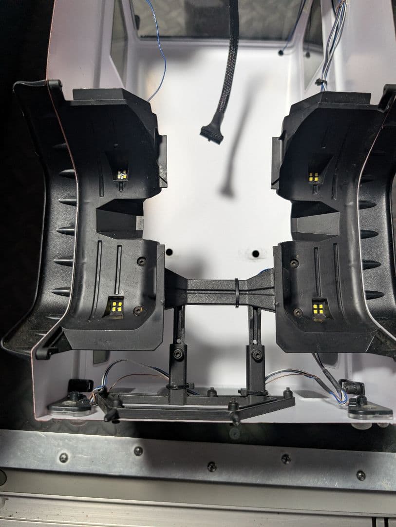 Traxxas　TRX-4 ディフェンダー　クローラーラジコン　トラクサス