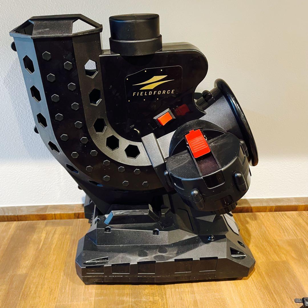 フィールドフォース バッティングマシン ACアダプタ付き　追加ボール20個入付