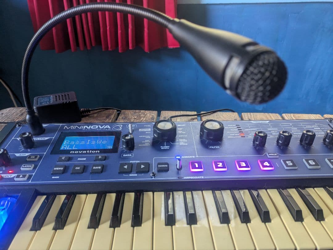 Novation MININOVA アナログシンセサイザー！