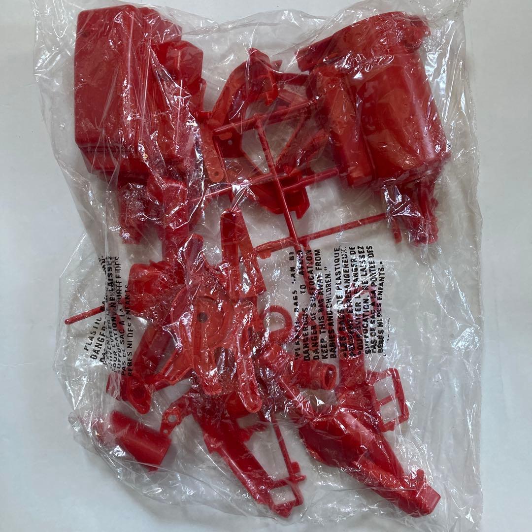 REVELL Visiblle V8 エンジン模型　1/4スケール