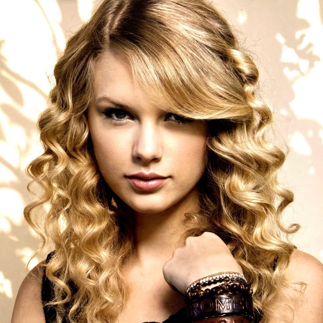 テイラー・スウィフト直筆サイン入り超 特大写真…