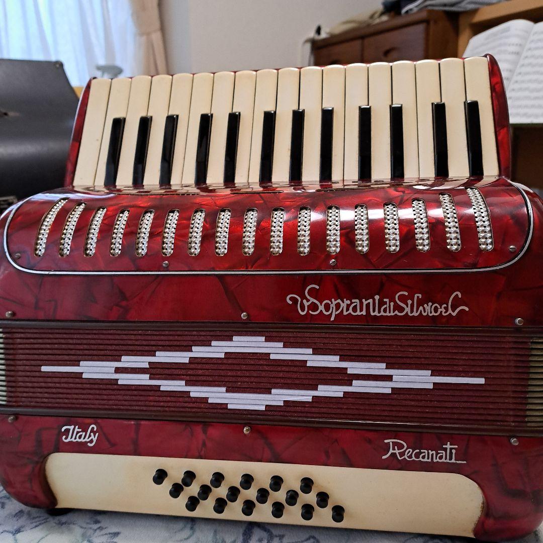 Italy製Recanati アコーディオン 30鍵 レッド、ケース付
