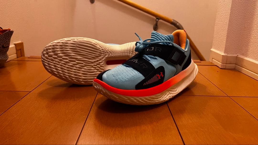 今週のみ6000円 アンダーアーマー フローフューチャーX4