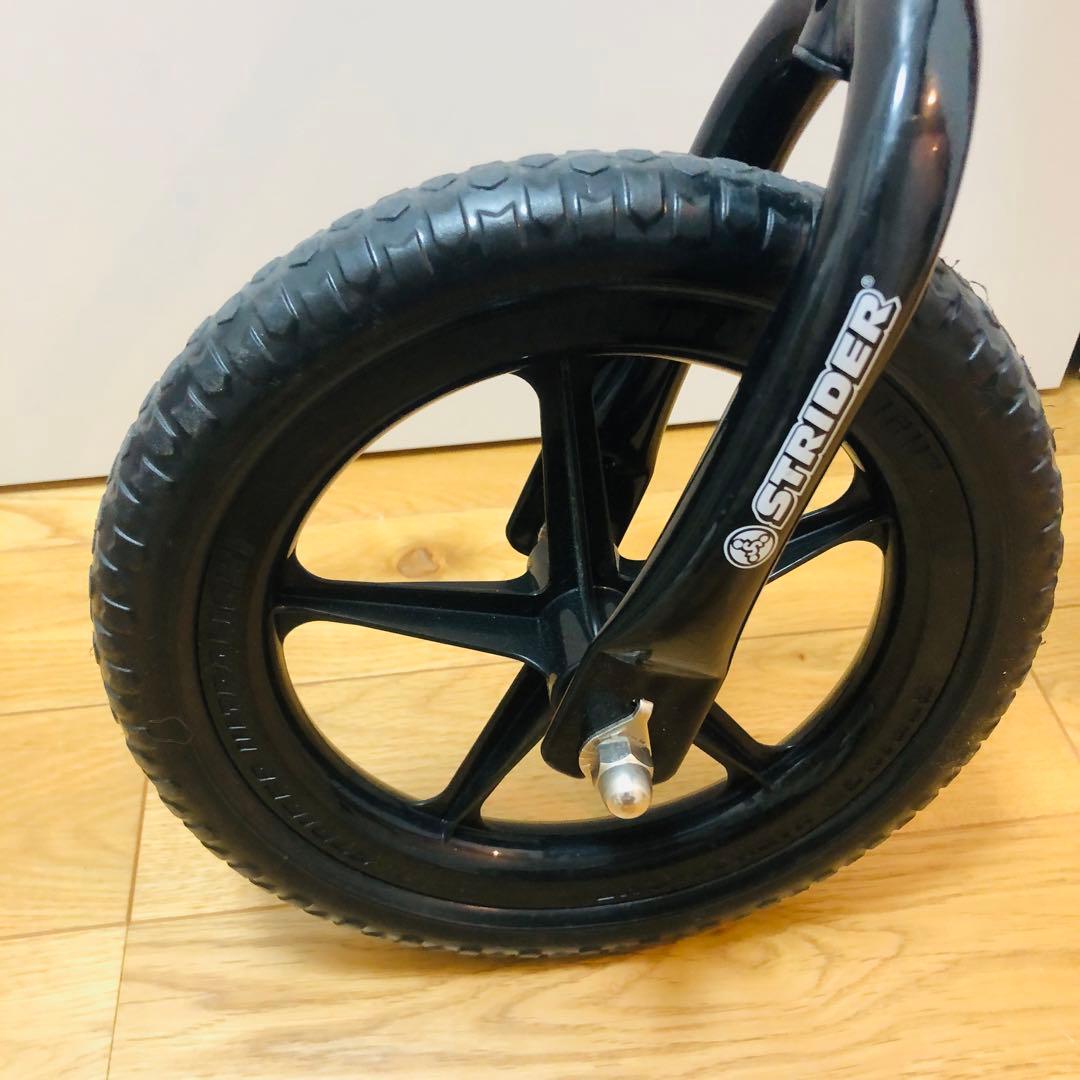 【送料無料】【美品】ストライダー 12インチ classic　クラシック　レッド