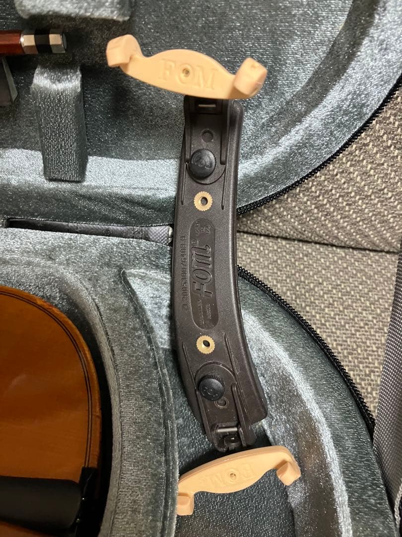 YAMAHAブラビオールV5 1/4分数バイオリン（ケース，肩当て，松脂付）