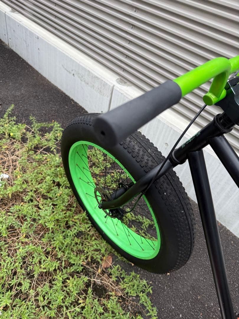 ファットバイク　BRONX