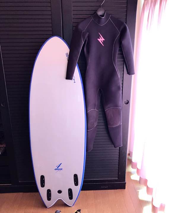 サーフボード（SOFTECH）クワッド&ウェットスーツ&リーシュコードセット