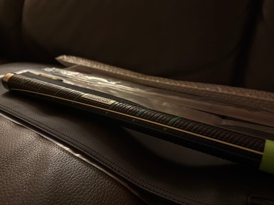 気まぐれ値下げPREDATOR BK RUSH NEON GREEN SW