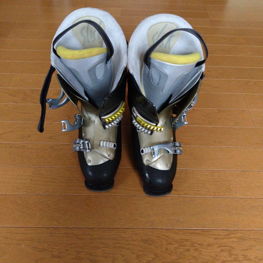 SALOMONスキーブーツ