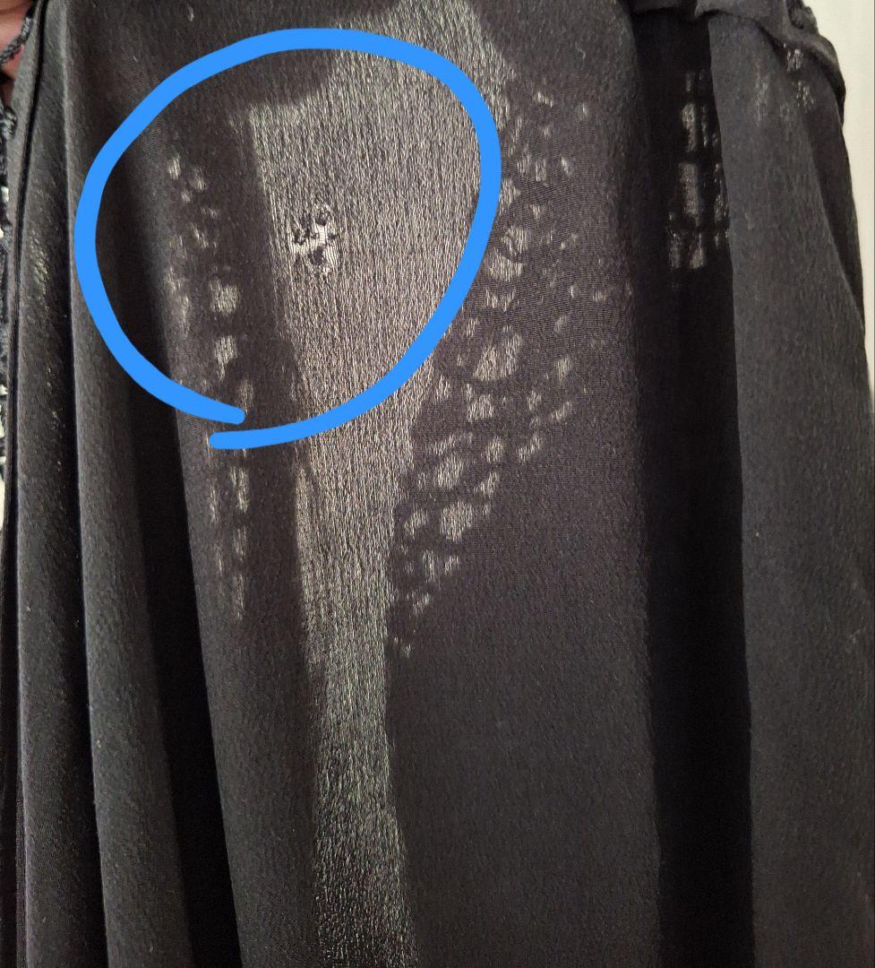 フラメンコ衣装　大判マントン　黒地赤花柄