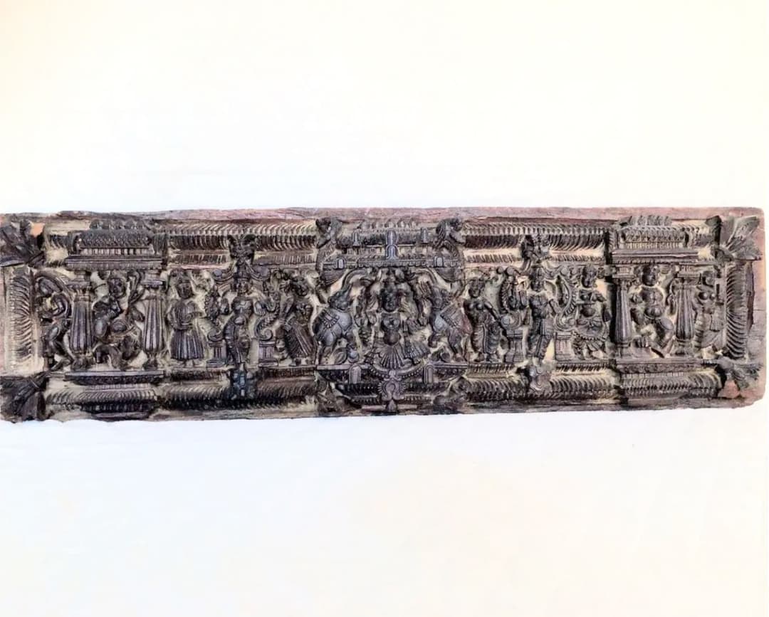 インド古代木彫レリーフ値下げしました