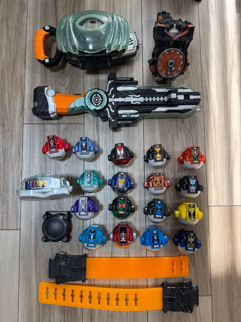 仮面ライダーとスーパー戦隊のおもちゃ各種