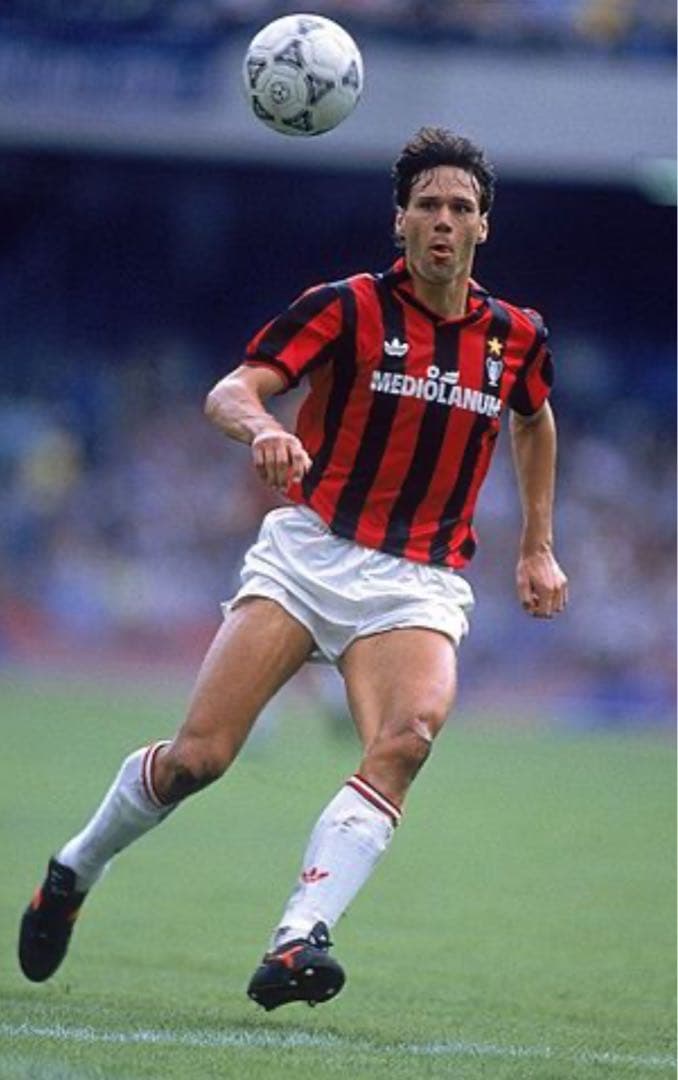 ※値下不可　マルコ・ファン・バステン ACミラン　サイン入りユニ　激レア