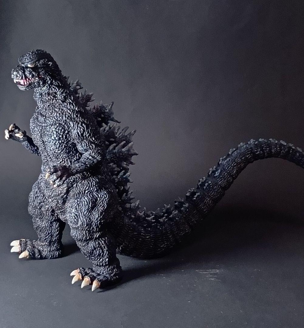 海洋堂　ゴジラ（1984）1/400ミドルサイズソフビキット　塗装完成品