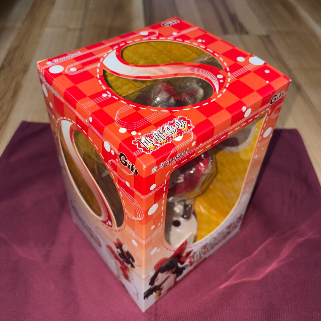 Gift 博麗霊夢 1/8スケール フィギュア 東方project ギフト