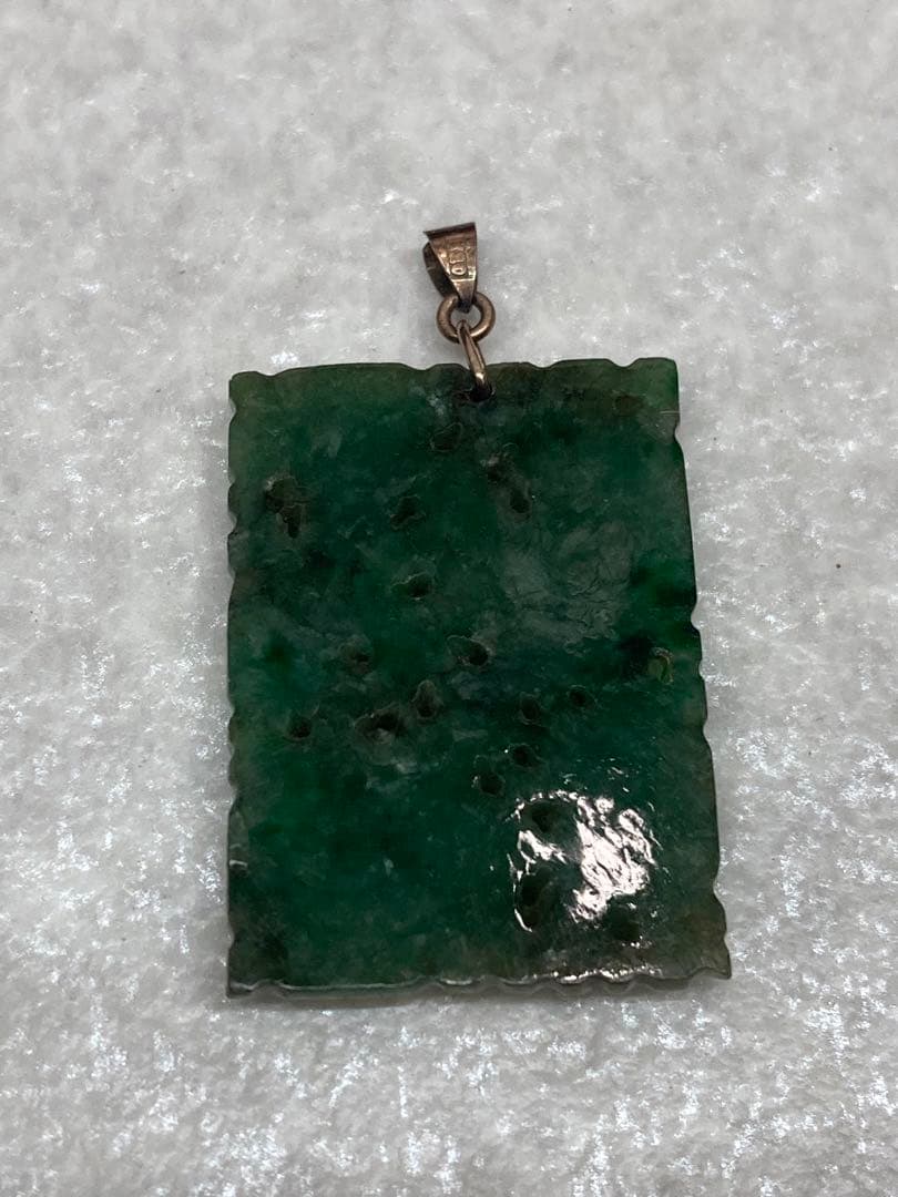 天然 古翡翠 清代 糸引透彫 K10 ペンダント 玉佩 根付