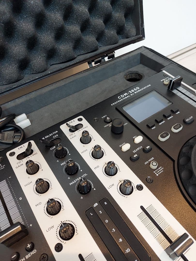 GEMINI/ジェミナイ CDM-3650 MP3/CD ミキシング・コンソール