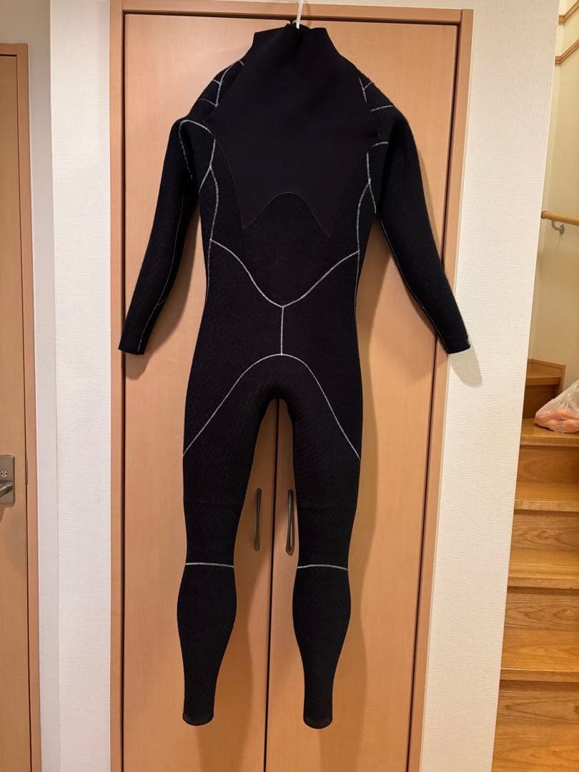 最終価格AIDENTIFYブラック セミドライMサイズ 4.5㍉未着用