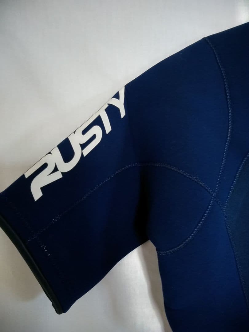 F*E様 WORLD DIVE　&　RUSTY ウエットスーツ❗