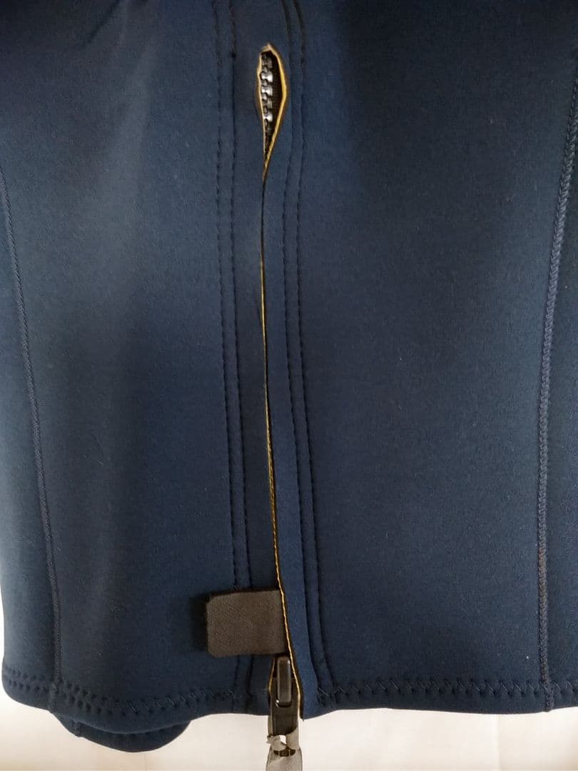 F*E様 WORLD DIVE　&　RUSTY ウエットスーツ❗