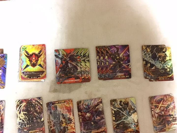 バディファイト　引退品　1万枚程度