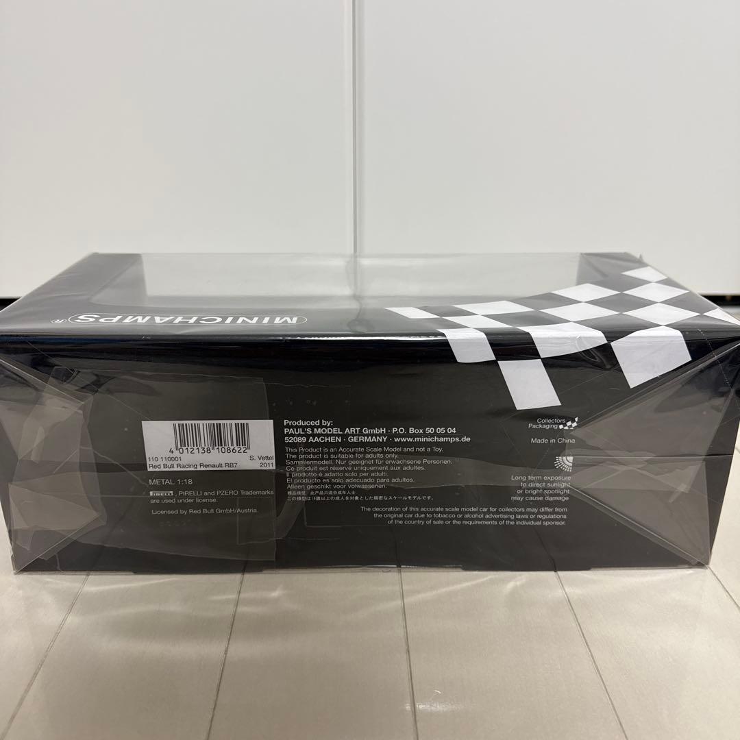 MINICHAMPS 1/18レッドブル セバスチャン・ベッテル RB7