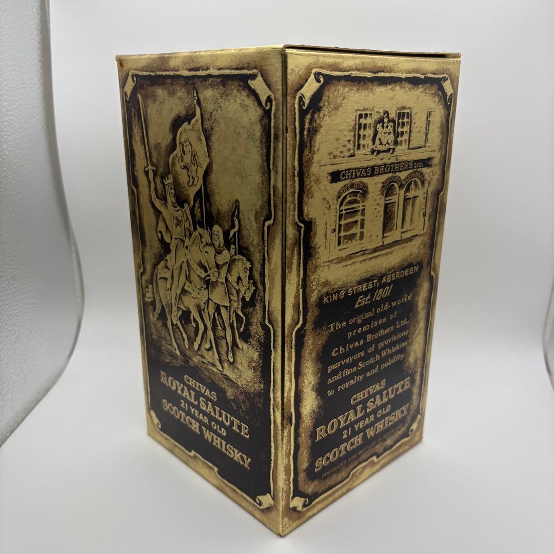 シーバスリーガル ロイヤルサルート21年 古酒 700ml 40度 未開栓