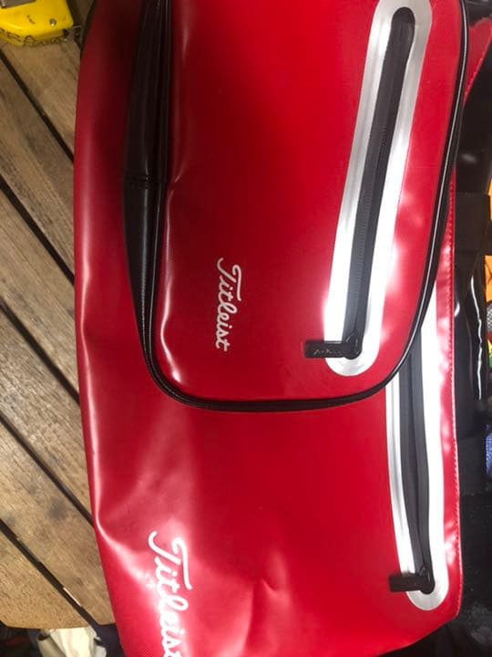 タイトリストゴルフバックとセカンドバッグ