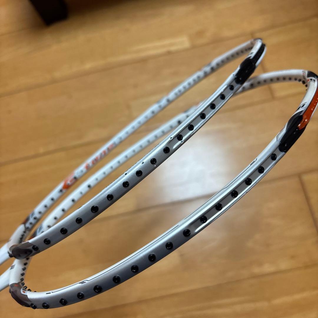 VOLTRIC70Etuneバドミントンラケット 2本セット