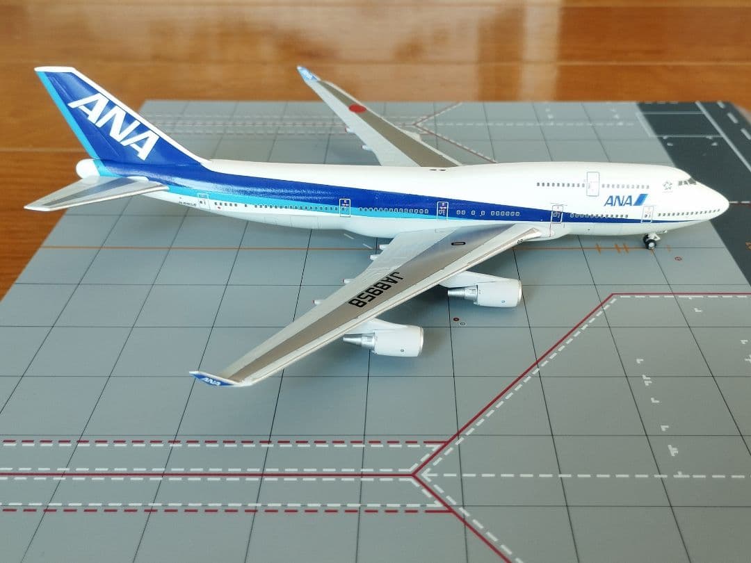 全日本商事 全日空 ANA 747-400 NHG40086 1/400