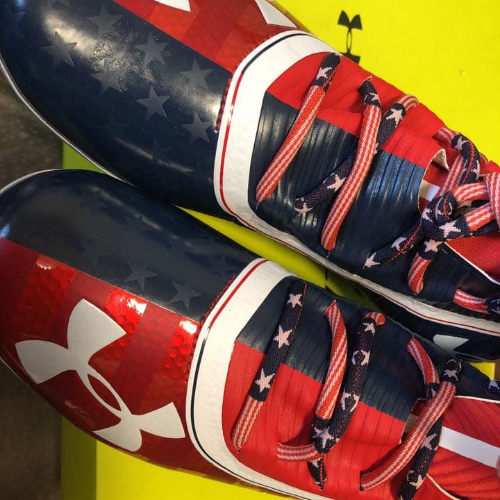 グローブ UNDER ARMOUR HIGHLIGHT MC LE 27.0