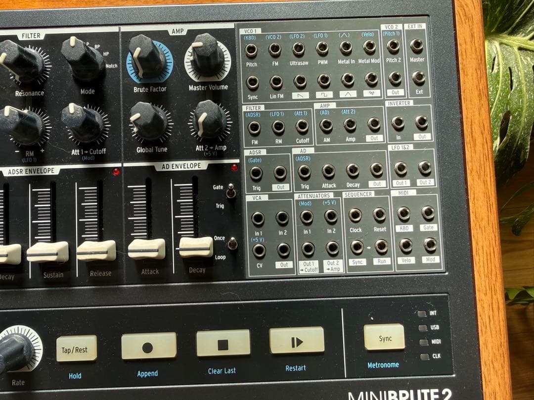 ARTURIA MINIBRUTE 2 アナログシンセサイザー